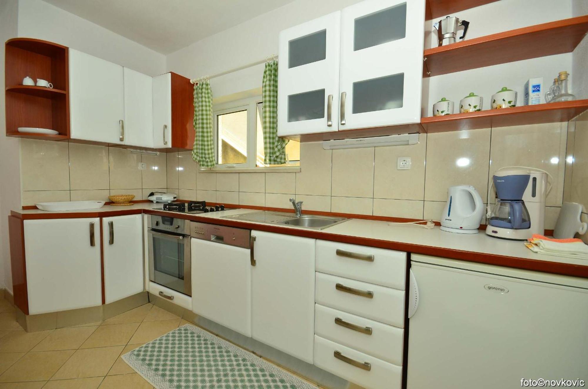 Apartments Fani Kanun Bol Exterior foto
